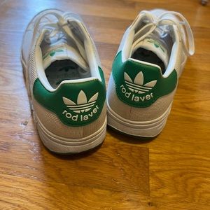Rod Laver men’s size 8 women’s 9.5